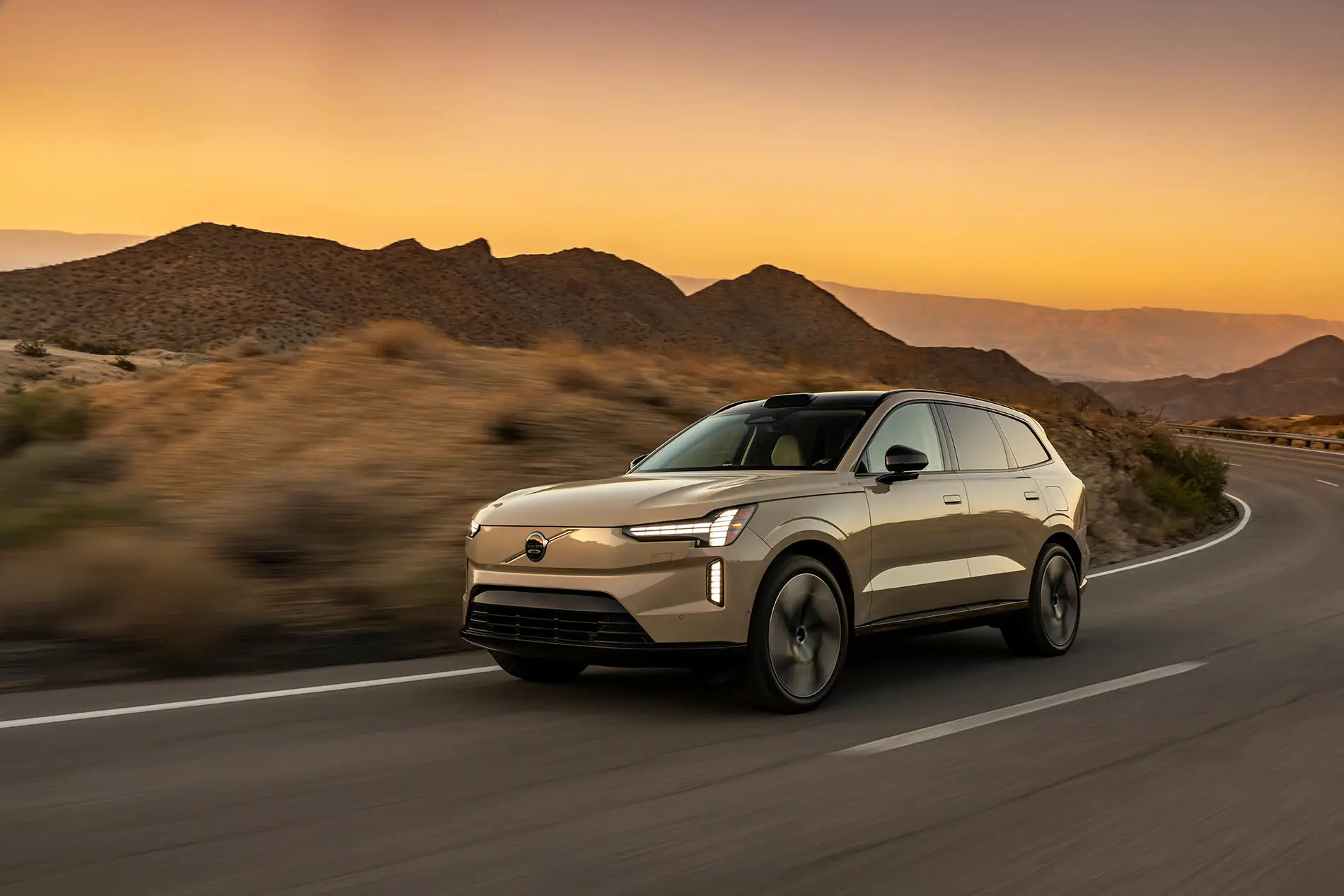 Volvo social commerce